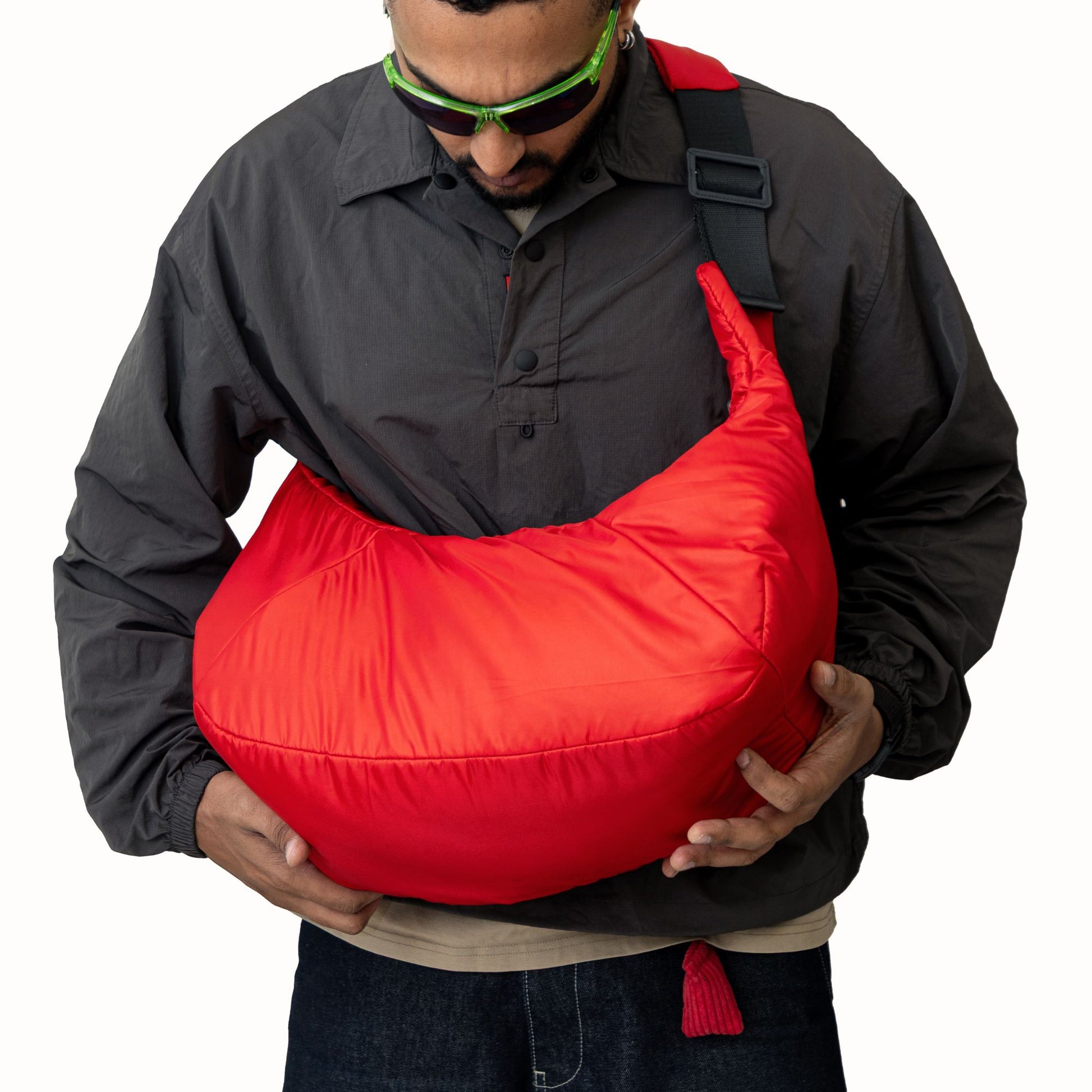 HALO puffer shoulder bag