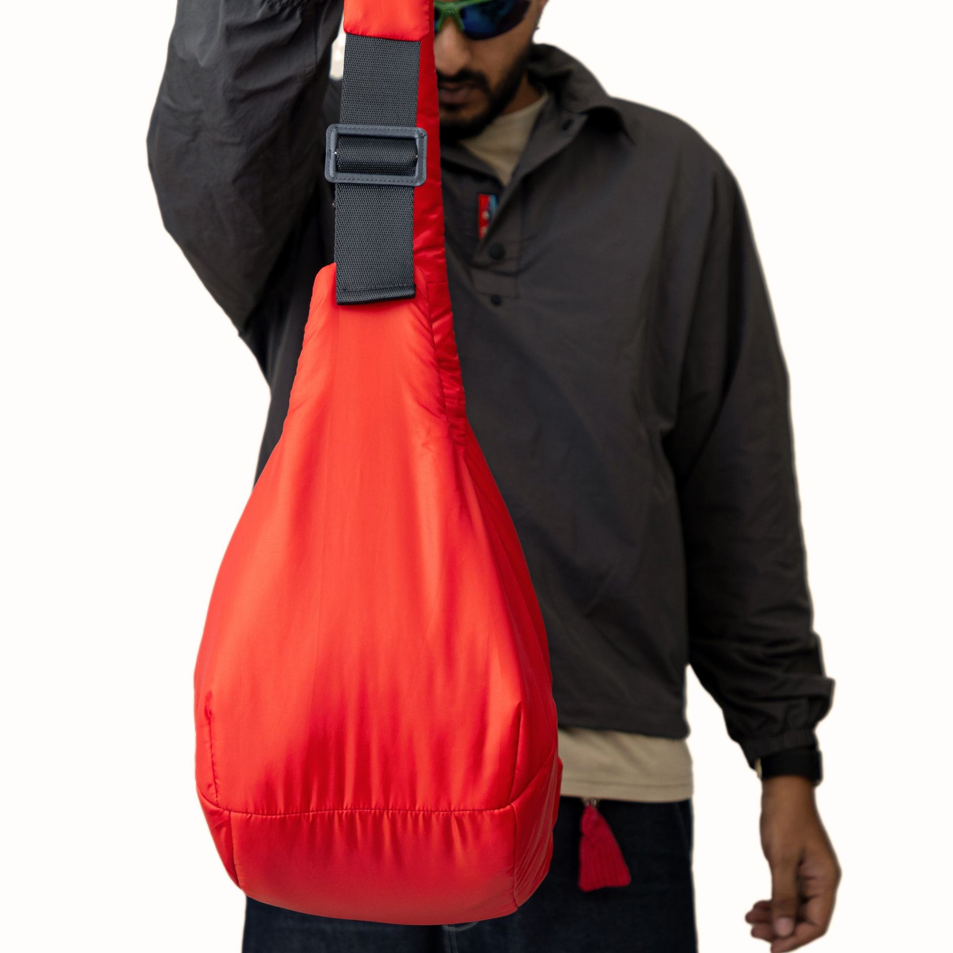 HALO puffer shoulder bag